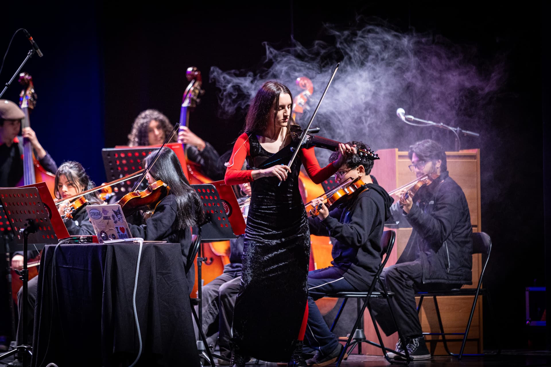 Orquesta en el Congreso HiveYoung
